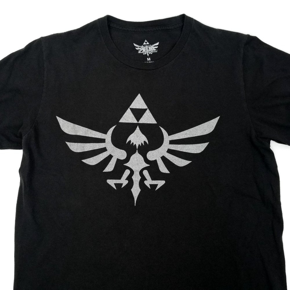 Legend of Zelda Skyward Sword TShirt Triforce 2017